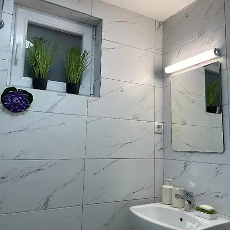 Best Lotus 28 * Skopje